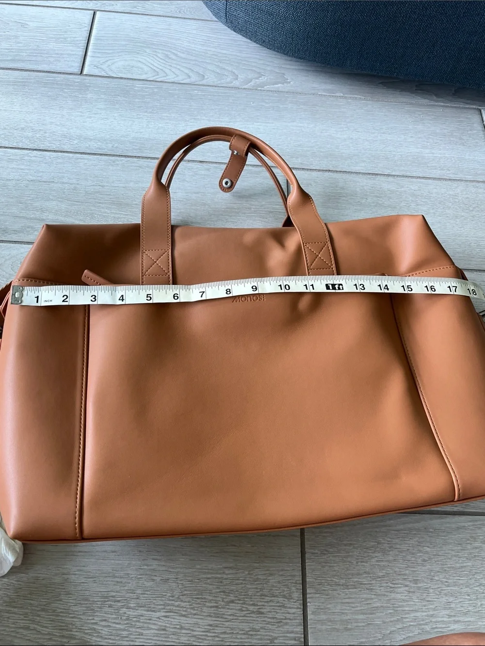 Monos tan duffel